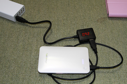 USB 電圧・電流チェッカー